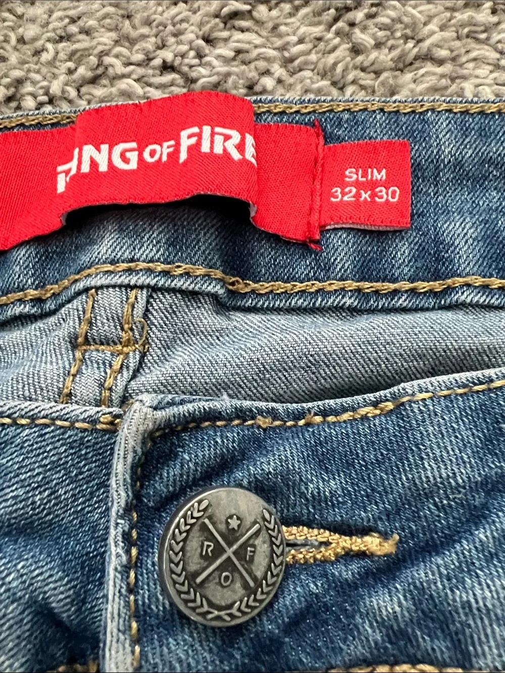 Ring of Fire Men's Faded Blue Denim Slim Straight Jeans - Size 32/30